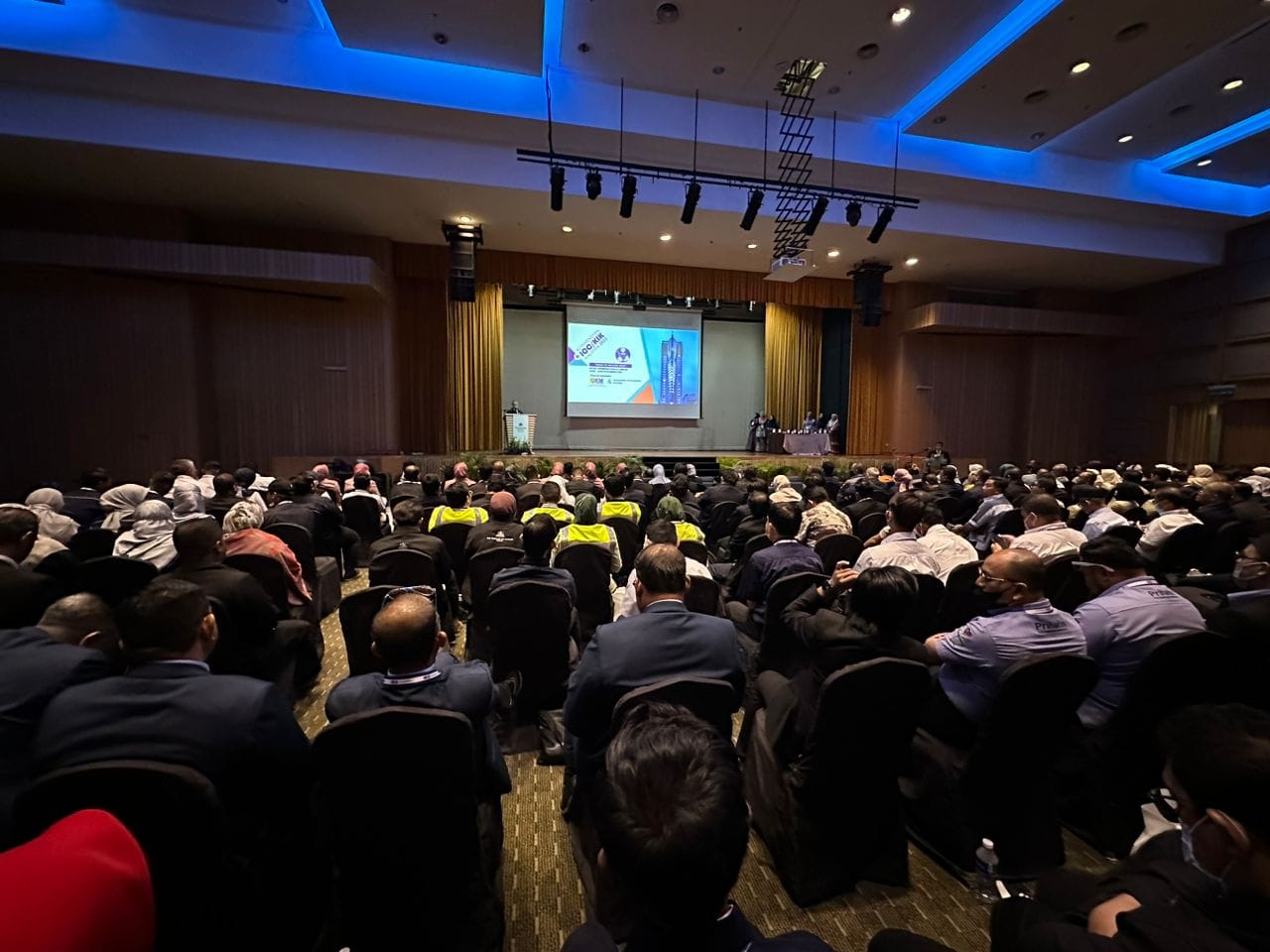 LPHS menyertai Konvensyen ICC/KIK Malaysia 2022 Alhamdulillah LPHS telah menyertai Konvensyen ICC/KIK Malaysia 2022 yang berlangsung pada 24 November 2022 di Hotel Premiera Kuala Lumpur. Sebanyak 4 sektor telah dipertandingkan iaitu sektor awam perse