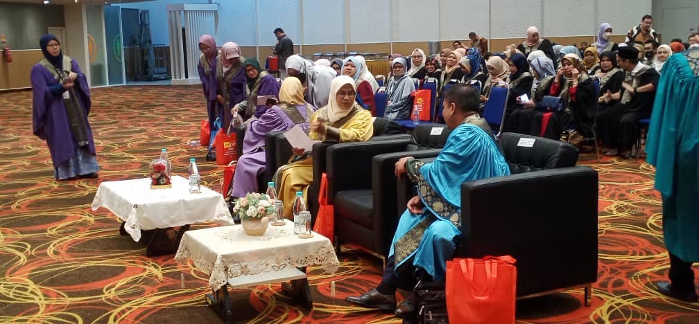 MAJLIS GRADUASI GENERASI IMPAK SELANGOR (GeMS) MAJLIS GRADUASI GENERASI IMPAK SELANGOR (GeMS) TARIKH: 27 NOVEMBER 2022 (AHAD) TEMPAT: DEWAN BANKUET, DEWAN JUBLI PERAK SHAH ALAM, SELANGOR