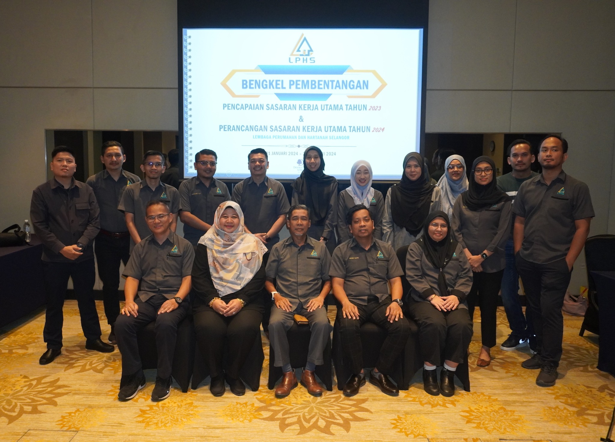 BENGKEL PERANCANGAN SASARAN KERJA UTAMA 2024 LEMBAGA PERUMAHAN DAN HARTANAH SELANGOR (LPHS) BENGKEL PERANCANGAN SASARAN KERJA UTAMA 2024 LEMBAGA PERUMAHAN DAN HARTANAH SELANGOR (LPHS)