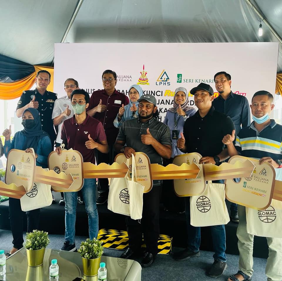 Majlis Penyerahan Kunci Rumah bagi Rumah SelangorKu Majlis Penyerahan Kunci Rumah bagi Rumah SelangorKu Seri Kenari, Saujana Perdana. Tarikh : 23 Ogos 2022 (Selasa) Masa : 11 Pagi