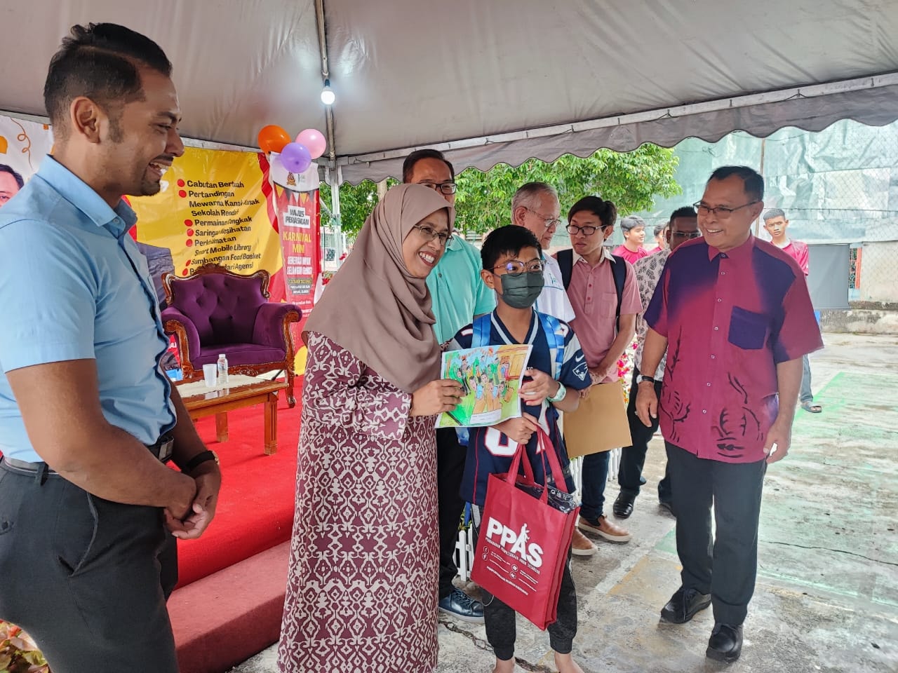 Program Karnival Mini Generasi Impak Selangor (GeMS) Di Pangsapuri Seri Nilam, Bandar Baru Ampang. Program Karnival Mini Generasi Impak Selangor (GeMS) Di Pangsapuri Seri Nilam, Bandar Baru Ampang.