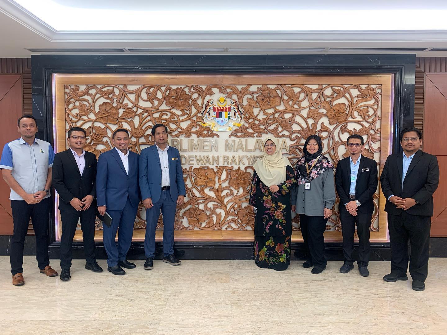 Mesyuarat Bersama YB Exco Perumahan dan YB Dr Wan Azizah, Ahli Parlimen Bandar Tun Razak Mesyuarat Bersama YB Exco Perumahan dan YB Dr Wan Azizah, Ahli Parlimen Bandar Tun Razak