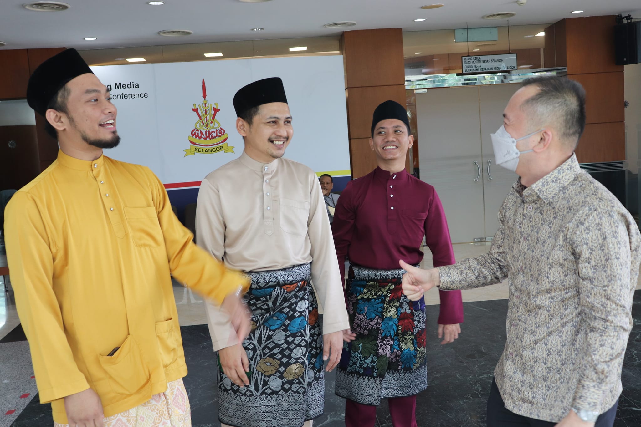 PROGRAM KOLABORASI APRESIASI LPHS MADANI TAHUN 2023 DAN JALINAN AIDILFITRI PROGRAM KOLABORASI APRESIASI LPHS MADANI TAHUN 2023 DAN JALINAN AIDILFITRI