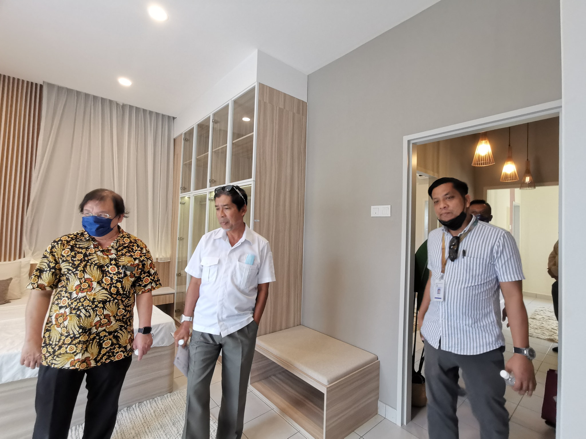 LAWATAN TAPAK BERSAMA PENGARAH EKSEKUTIF LPHS DI DAERAH HULU SELANGOR TARIKH: 2 JUN 2022 (KHAMIS) MASA: 12.00 TENGAHARI TAPAK PROJEK: RUMAH SELANGORKU JENIS B (RUMAH BANDAR 18' X 62') DAN RUMAH SELANGORKU / PPAM (RUMAH TERES 1 1/2 TINGKAT 20' X 55' &