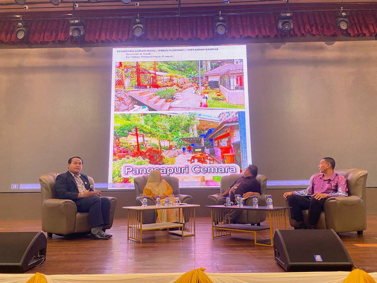 Hari Anugerah Laman Hijau Negeri Selangor 2023 Sekitar Hari Anugerah Laman Hijau Negeri Selangor 2023 Tarikh: 18 November 2023 (Sabtu) Masa: 8.30 pagi - 2.00 petang TEMPAT: Midlands Convention Centre Seksyen 7, Shah Alam Melalui penganjuran Hari Anug