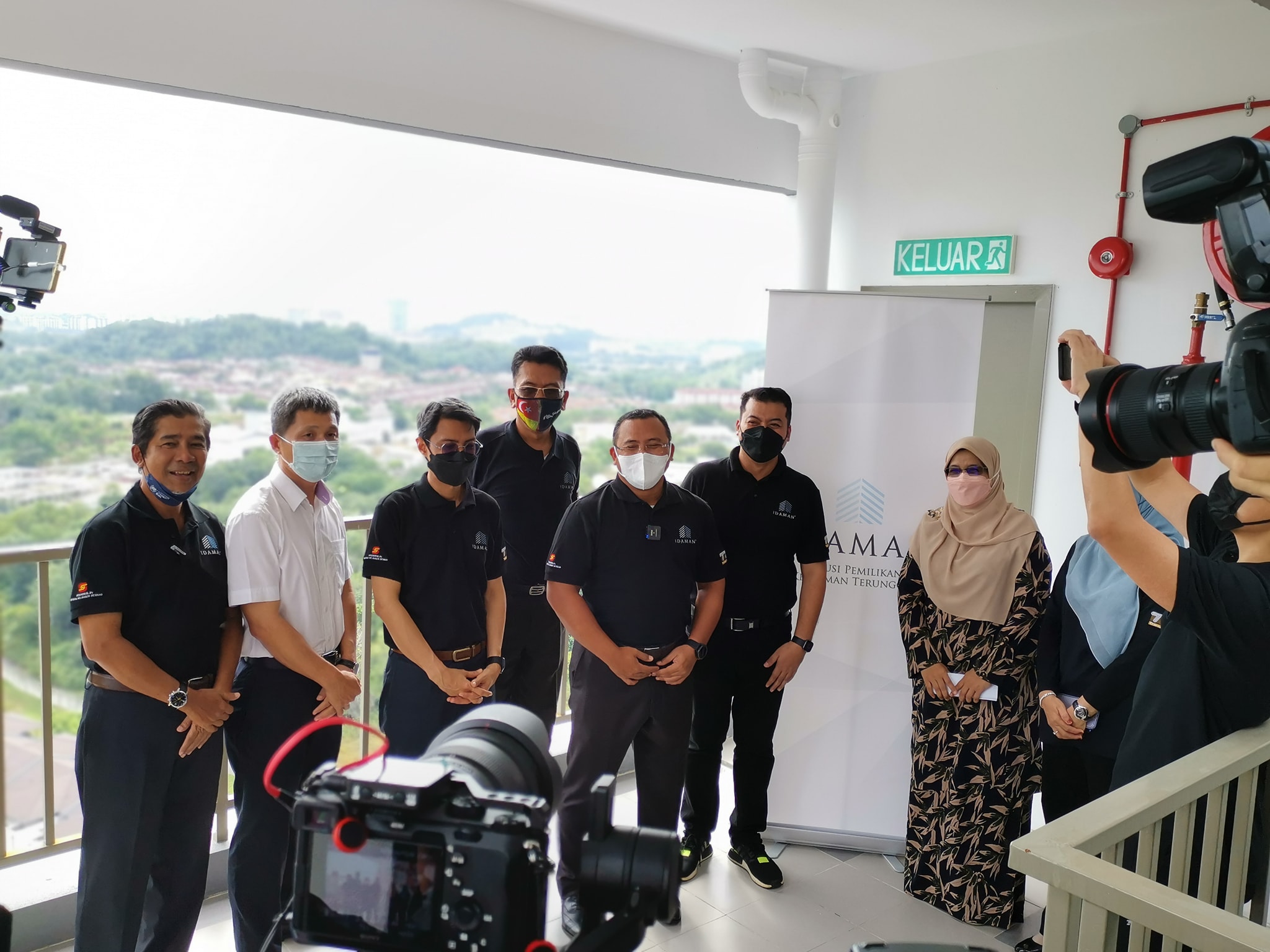 MAJLIS PENYERAHAN KUNCI RUMAH IDAMAN ABADI, KAJANG 2 MUKIM SEMENYIH, DAERAH HULU LANGAT TARIKH: 24 JUN 2022 (JUMAAT) MASA: 3.00 PETANG TEMPAT: RUMAH KELAB, PANGSAPURI IDAMAN ABADI PERSIARAN TROPICANA HEIGHTS SEMENYIH, SELANGOR