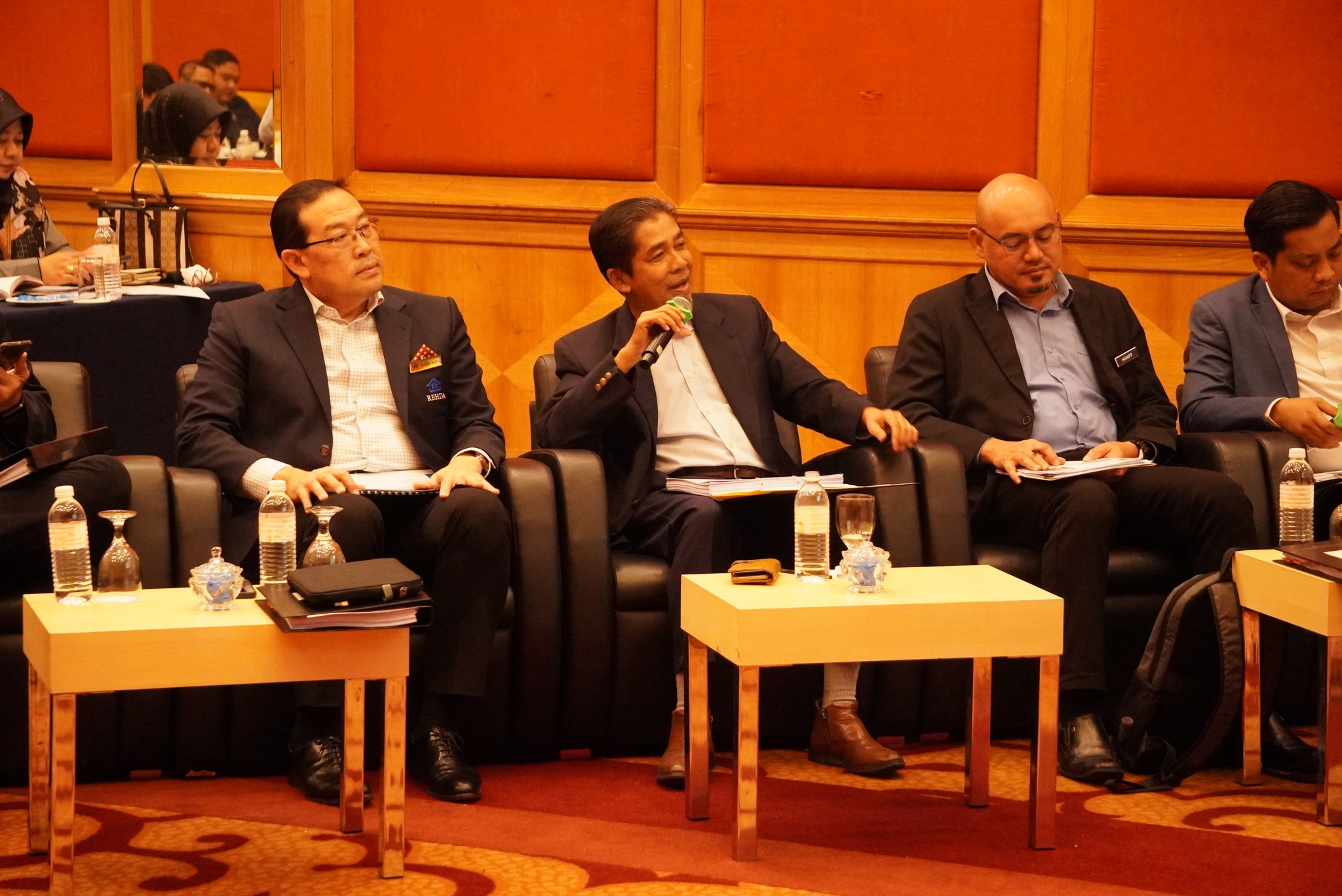 Bengkel Pemurnian Pindaan Enakmen Lembaga Perumahan dan Hartanah Selangor 2001. Bengkel Pemurnian Pindaan Enakmen Lembaga Perumahan dan Hartanah Selangor 2001. TARIKH : 8-9 November 2023 (Rabu-Khamis) MASA : 8.00 Pagi - 5.00 Petang TEMPAT : De Palma