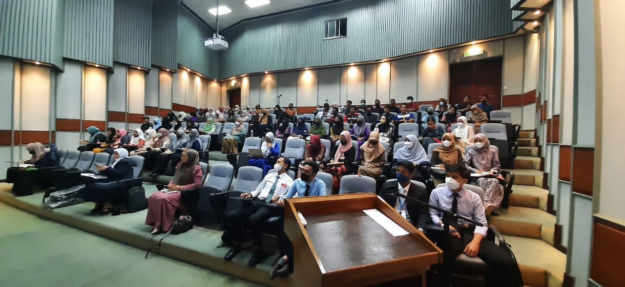 SEISI PERKONGSIAN ALUMNI BERSAMA PELAJAR SOG UNIVERSITI UTARA MALAYSIA (UUM) TAJUK: 1) DASAR PEMBANGUNAN KOMUNITI MELALUI PERUMAHAN YANG LESTARI : KAJIAN KES NEGERI SELANGOR 2) PENGUATKUASAAN PERUMAHAN DI BAWAH LEGISLATIF KERAJAAN NEGERI