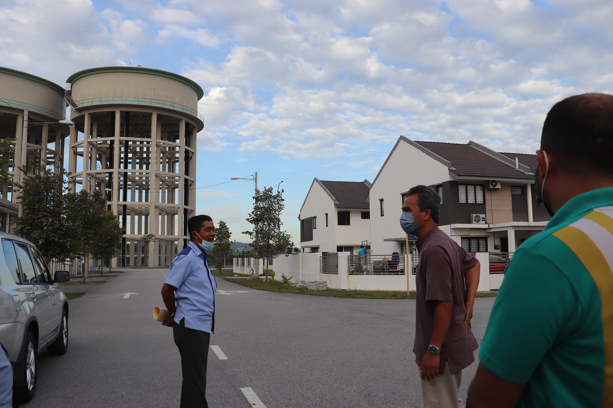 Lawatan tapak bersama Pengarah Eksekutif Lawatan tapak bersama Pengarah Eksekutif ke 67 unit rumah yg telah siap dibina oleh Tetuan Kelana Kualiti Sdn. Bhd. (Glomac) di Saujana Perdana, Saujana Utama, Mukim Ijok