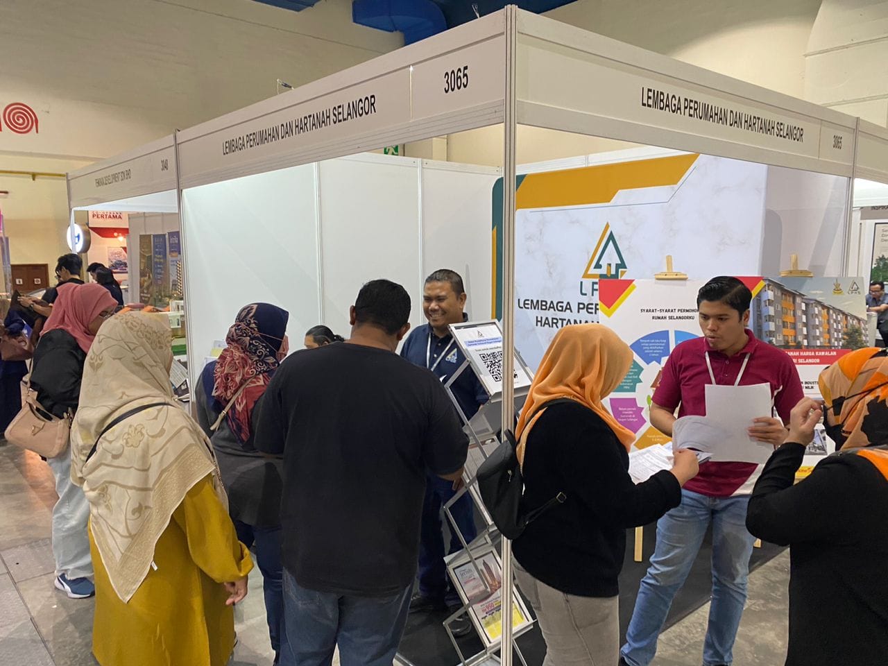 Program Pameran Hartanah Bumiputera Malaysia BPEX Sekitar Program Pameran Hartanah Bumiputera Malaysia BPEX yang bermula pada 4 - 5 November 2023 (Sabtu-Ahad) bertempat di Dewan 3, Mid Valley Exhibition Centre Kuala Lumpur. Program telah dirasmikan o