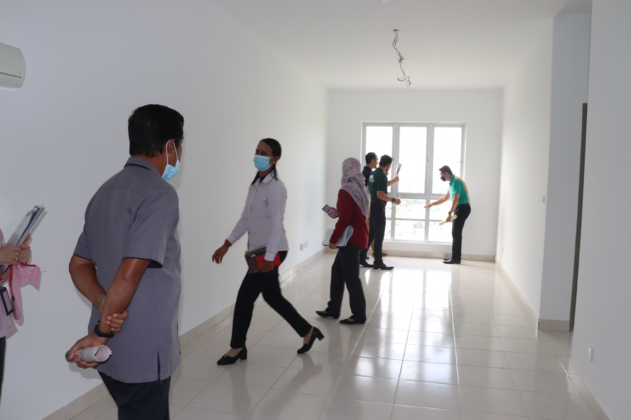 LAWATAN TAPAK BERSAMA PENGARAH EKSEKUTIF LPHS BAGI RUMAH SELANGORKU PANGSAPURI ARONIA (FASA 10) LAWATAN TAPAK BERSAMA PENGARAH EKSEKUTIF LPHS BAGI RUMAH SELANGORKU PANGSAPURI ARONIA (FASA 10) BANDAR PARKLANDS (JENIS D) MUKIM KLANG DAERAH KLANG TARIKH