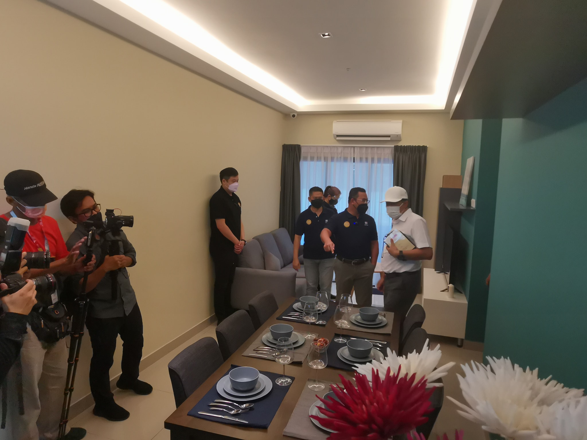 Majlis Pelancaran 1,240 Unit Bayu Residensi MAJLIS PELANCARAN 1,240 UNIT BAYU RESIDENSI DAN LAWATAN KE 420 UNIT PROJEK PANGSAPURI SELANGORKU (RSKU) DI SERI TEMENGGUNG, BATU CAVES, SELANGOR. DIRASMIKAN OLEH Y.A.B DATO' SERI AMIRUDIN BIN SHARI, MENTERI