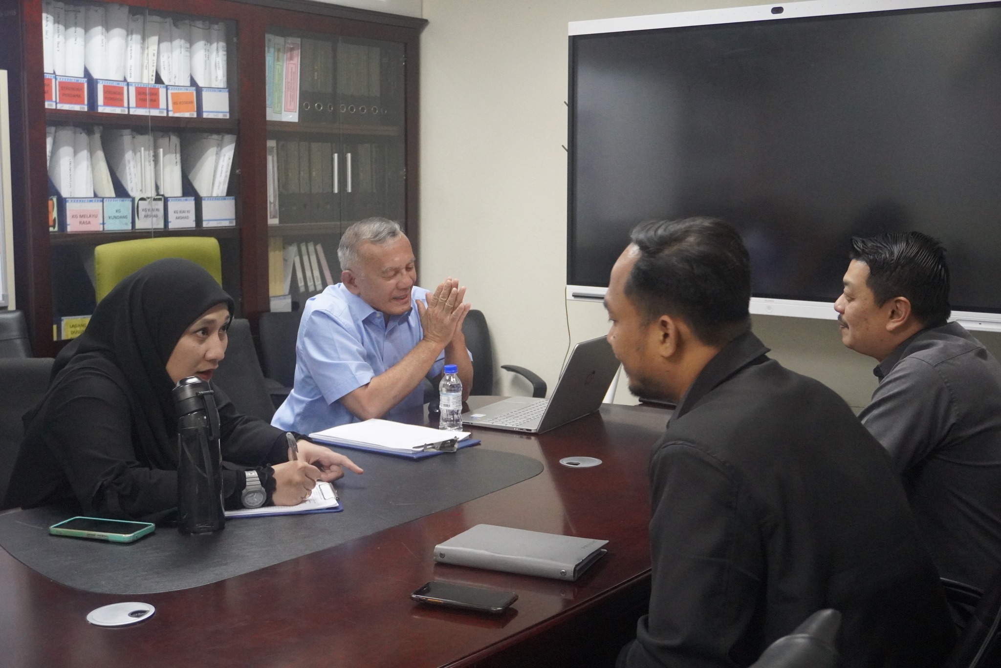 Pelaksanaan Audit Pensijilan Semula MS ISO 9001 : 2015 LPHS Pelaksanaan Audit Pensijilan Semula MS ISO 9001 : 2015 Lembaga Perumahan dan Hartanah Selangor oleh Tetuan SIRIM QAS International Sdn. Bhd. pada 2 - 3 Oktober 2023.