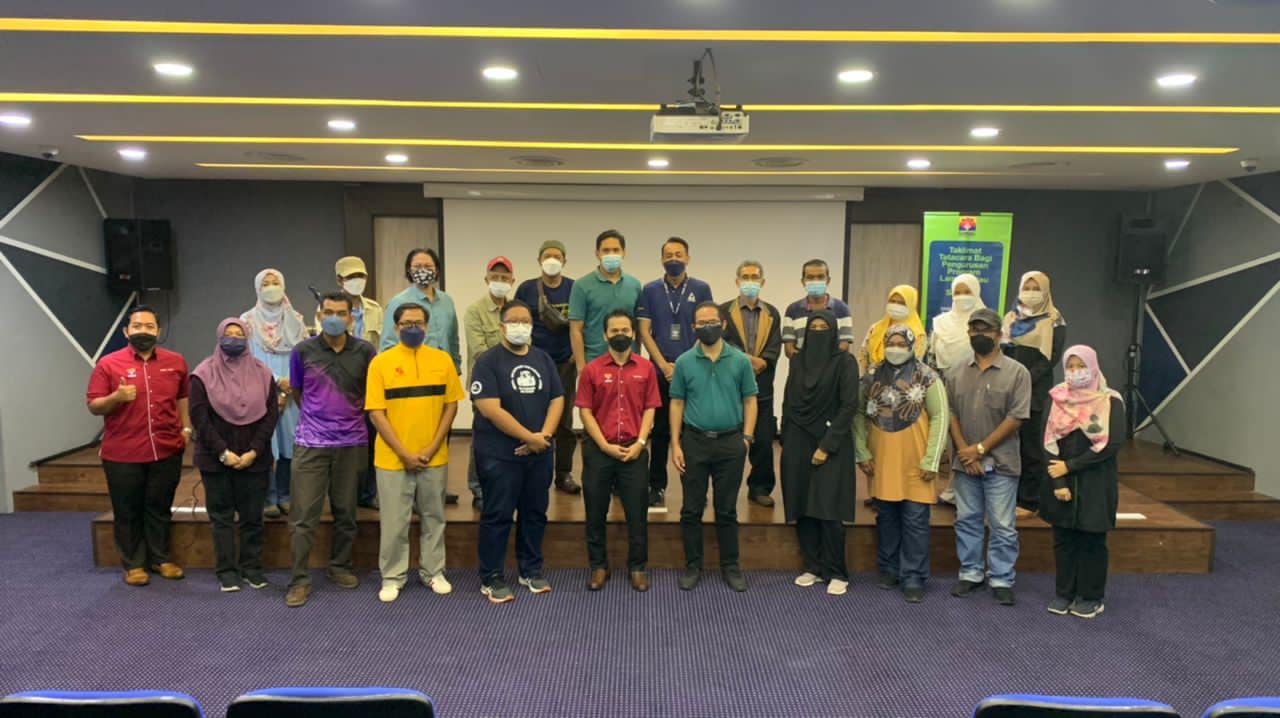 Sesi Taklimat Oleh Jabatan Pertanian Selangor Tatacara SESI TAKLIMAT OLEH JABATAN PERTANIAN SELANGOR TATACARA BAGI PENGURUSAN PROGRAM LAMAN HIJAU NEGERI SELANGOR ANJURAN MAJLIS PERBANDARAN SEPANG (MPSP) -Taklimat ini bertujuan memberi pendedahan kepa