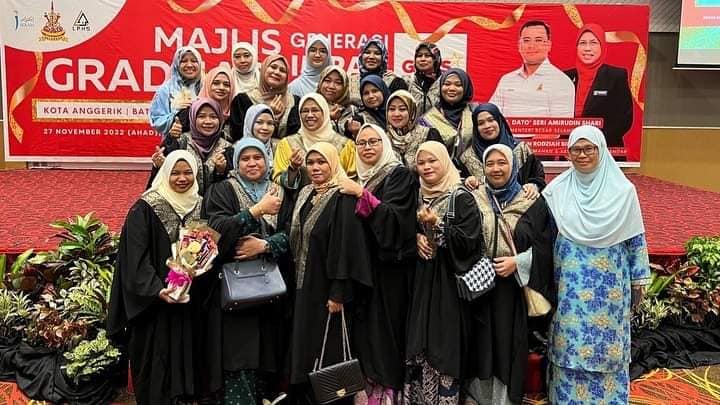 MAJLIS GRADUASI GENERASI IMPAK SELANGOR (GeMS) MAJLIS GRADUASI GENERASI IMPAK SELANGOR (GeMS) TARIKH: 27 NOVEMBER 2022 (AHAD) TEMPAT: DEWAN BANKUET, DEWAN JUBLI PERAK SHAH ALAM, SELANGOR