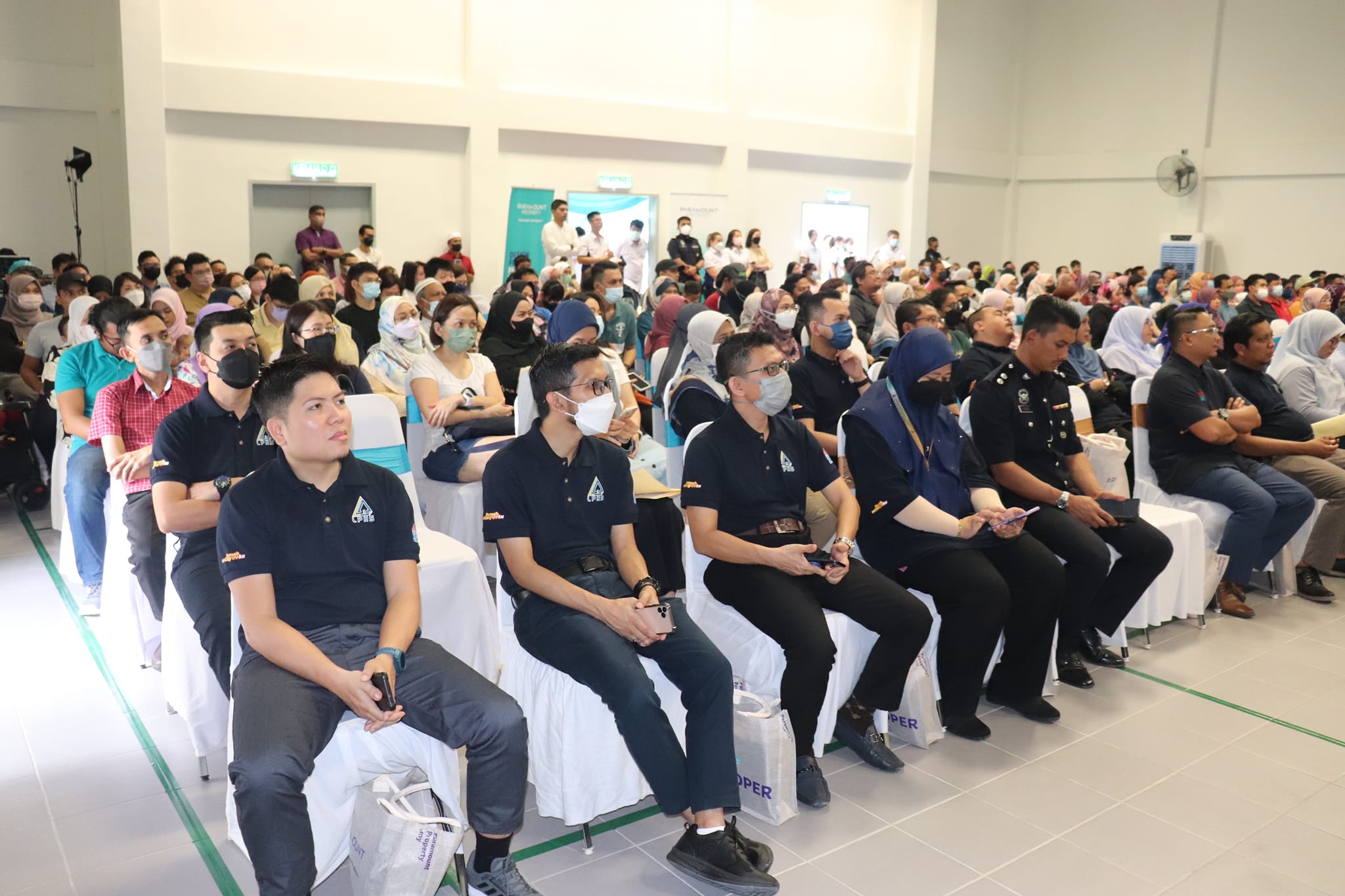 Majlis Penyerahan Kunci kepada pembeli Projek Rumah Selangorku Kemuning Idaman Majlis Penyerahan Kunci kepada pembeli Projek Rumah Selangorku Kemuning Idaman yang disempurnakan oleh YAB Dato’ Menteri Besar Selangor Tarikh : 13 Januari 2023 (Jumaat) M