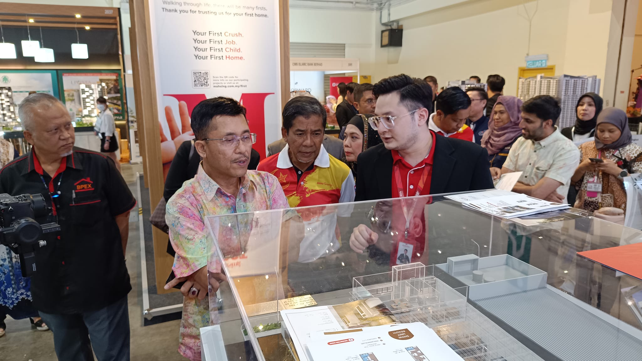 Program Pameran Hartanah Bumiputera Malaysia BPEX Sekitar Program Pameran Hartanah Bumiputera Malaysia BPEX yang bermula pada 4 - 5 November 2023 (Sabtu-Ahad) bertempat di Dewan 3, Mid Valley Exhibition Centre Kuala Lumpur. Program telah dirasmikan o