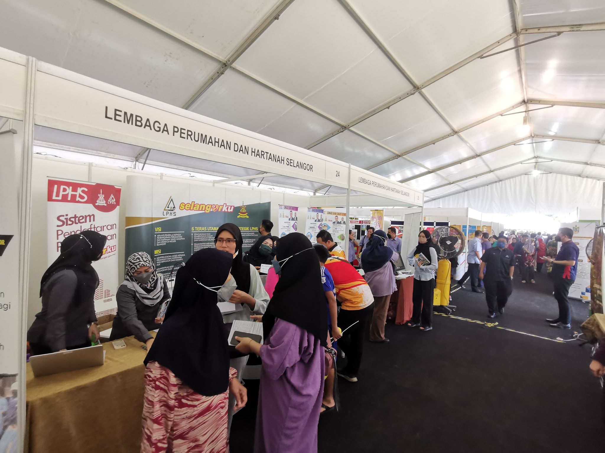 PROGRAM KARNIVAL JELAJAH ILTIZAM SELANGOR PENYAYANG TARIKH: 19.06.2022 (AHAD) MASA: 7.00 PAGI - 6.30 PETANG TEMPAT: PADANG TAMAN KOSAS, AMPANG