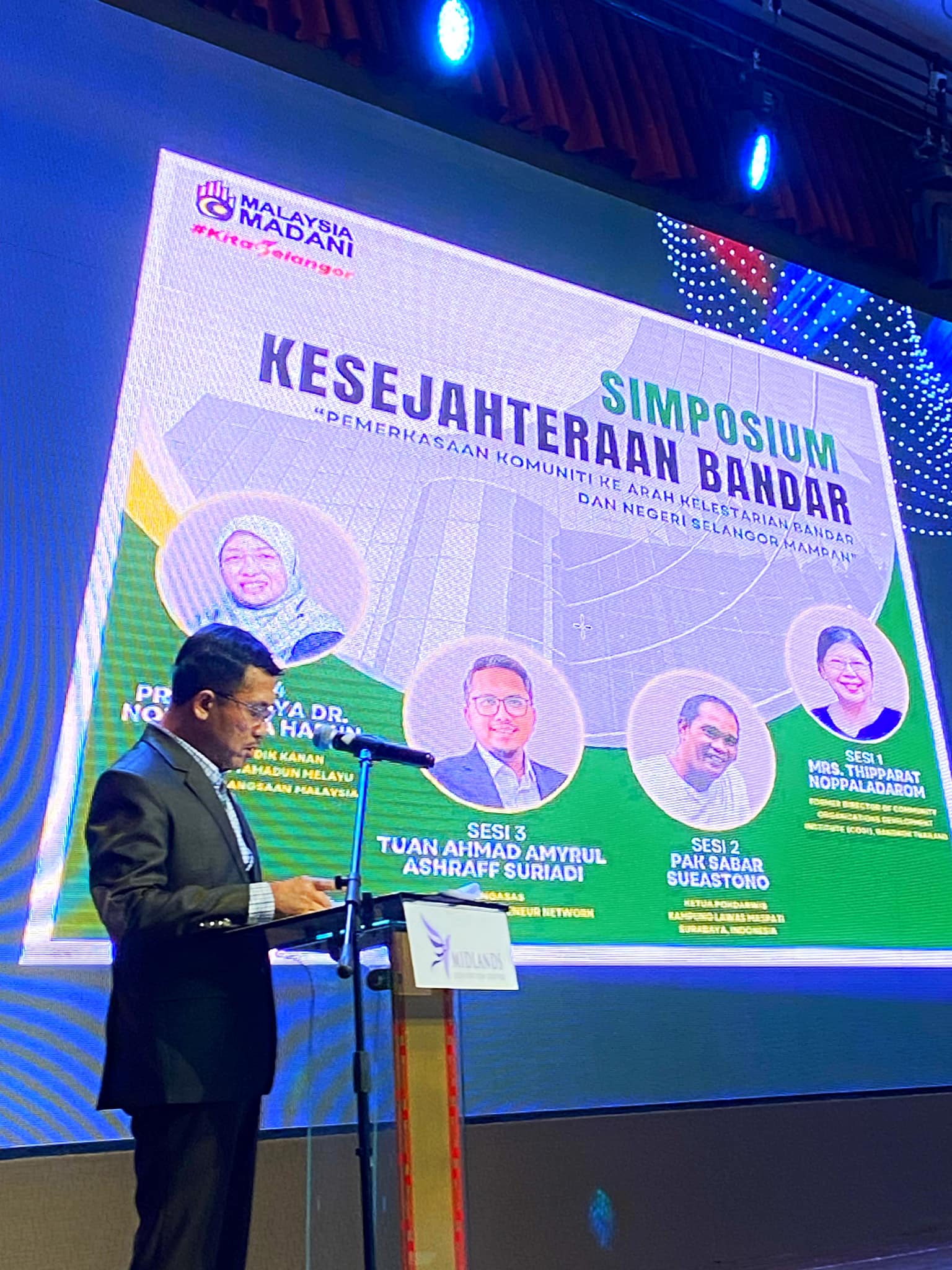 Simposium Kesejahteraan Bandar LPHS 23 Oktober 2023 ~ Simposium Kesejahteraan Bandar dengan tema "Pemerkasaan Komuniti ke Arah Kelestarian Bandar dan Negeri Selangor Mampan" bertempat di Midlands Convention Centre. Simposium anjuran Lembaga Perumahan