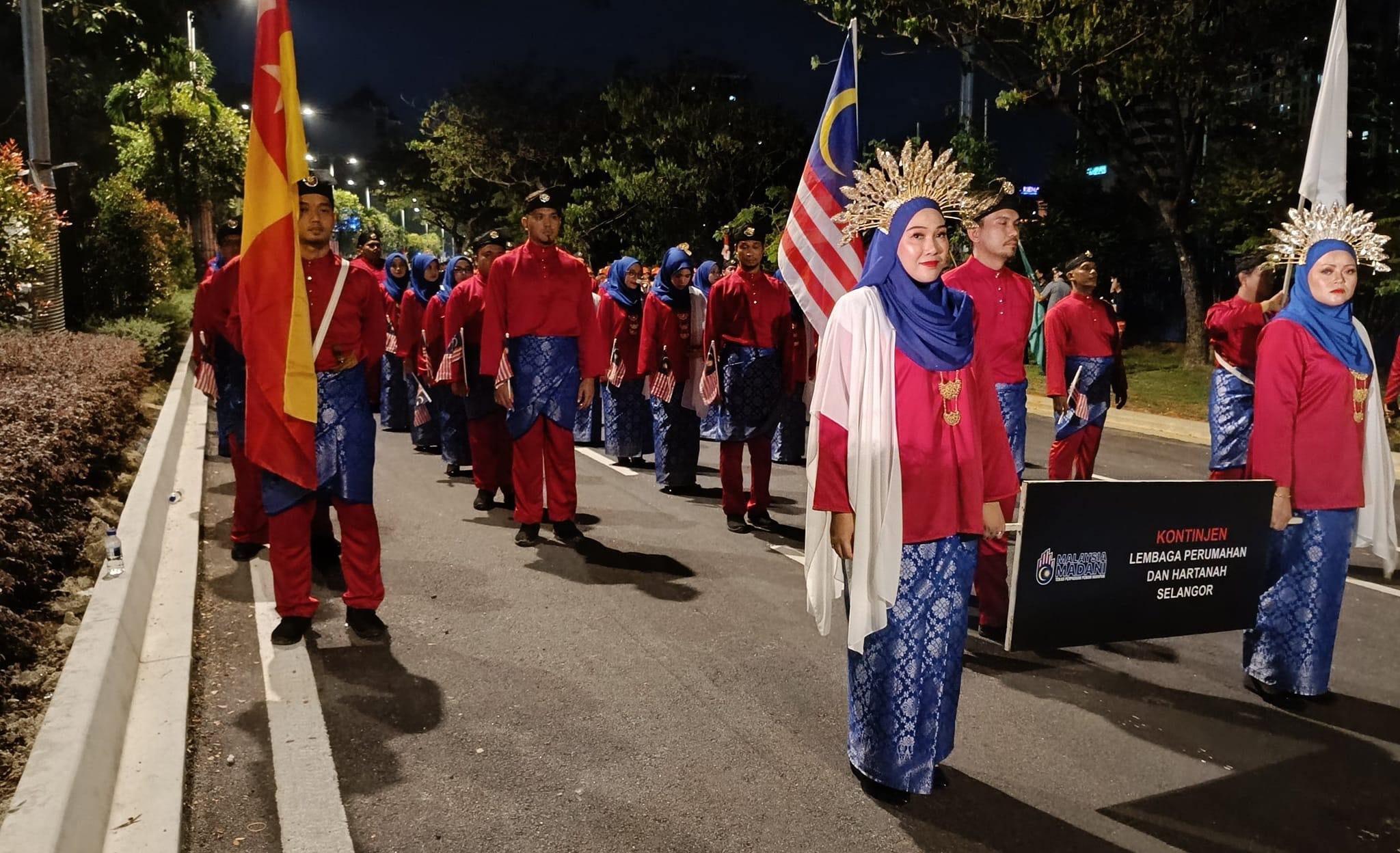 PERARAKAN WAKIL KONTIJEN LPHS SEMPENA SAMBUTAN HARI KEMERDEKAAN KALI KE 66 PERINGKAT NEGERI SELANGOR