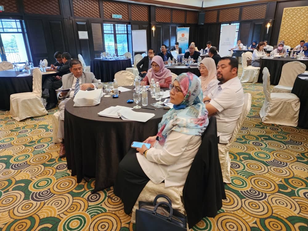 MAJLIS SESI LIBAT URUS DAN PERANCANGAN HALA TUJU RUMAH IDAMAN MAJLIS SESI LIBAT URUS DAN PERANCANGAN HALA TUJU RUMAH IDAMAN BERSAMA PEMEGANG TARUH KERAJAAN NEGERI SELANGOR TARIKH: 3 & 4 OKTOBER 2022 MASA: 9.00 AM - 5.00 PM TEMPAT: THE SAUJANA HOTEL,