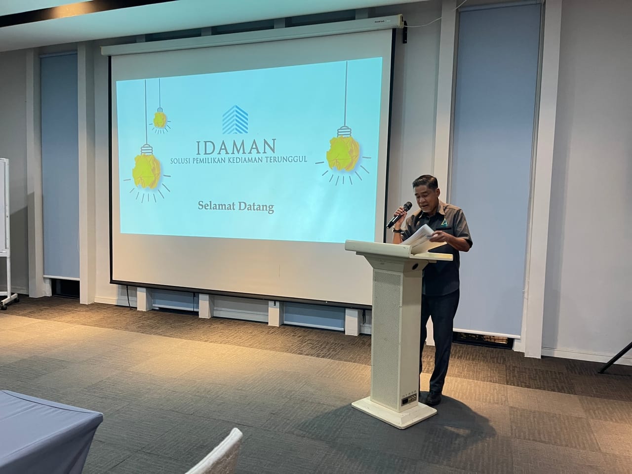 PROGRAM RETREAT RUMAH IDAMAN MBI PROGRAM RETREAT RUMAH IDAMAN MBI ANJURAN BERSAMA KUMPULAN HARTANAH SELANGOR BERHAD (KHSB) DAN PERMODALAN NEGERI SELANGOR BERHAD (PNSB) BAGI SESI 2023 TARIKH: 18-20 JANUARI 2023 BERTEMPAT: THE HAVEN RESORT, IPOH